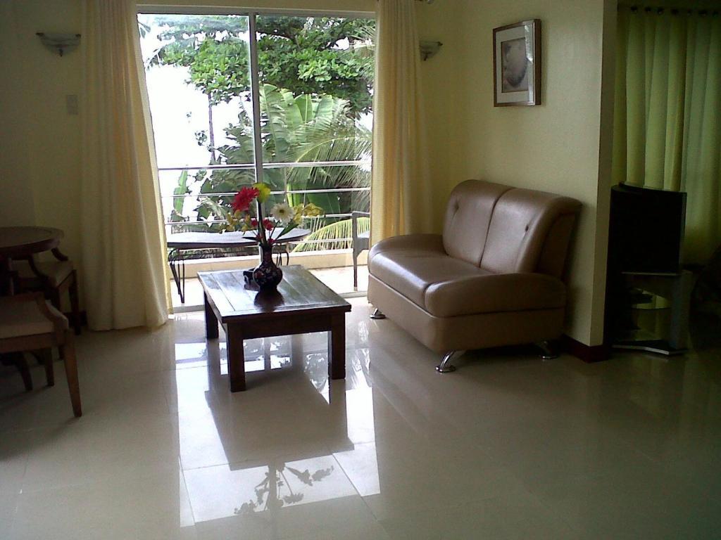 Beachcomber Resort Balabag  Ruang foto
