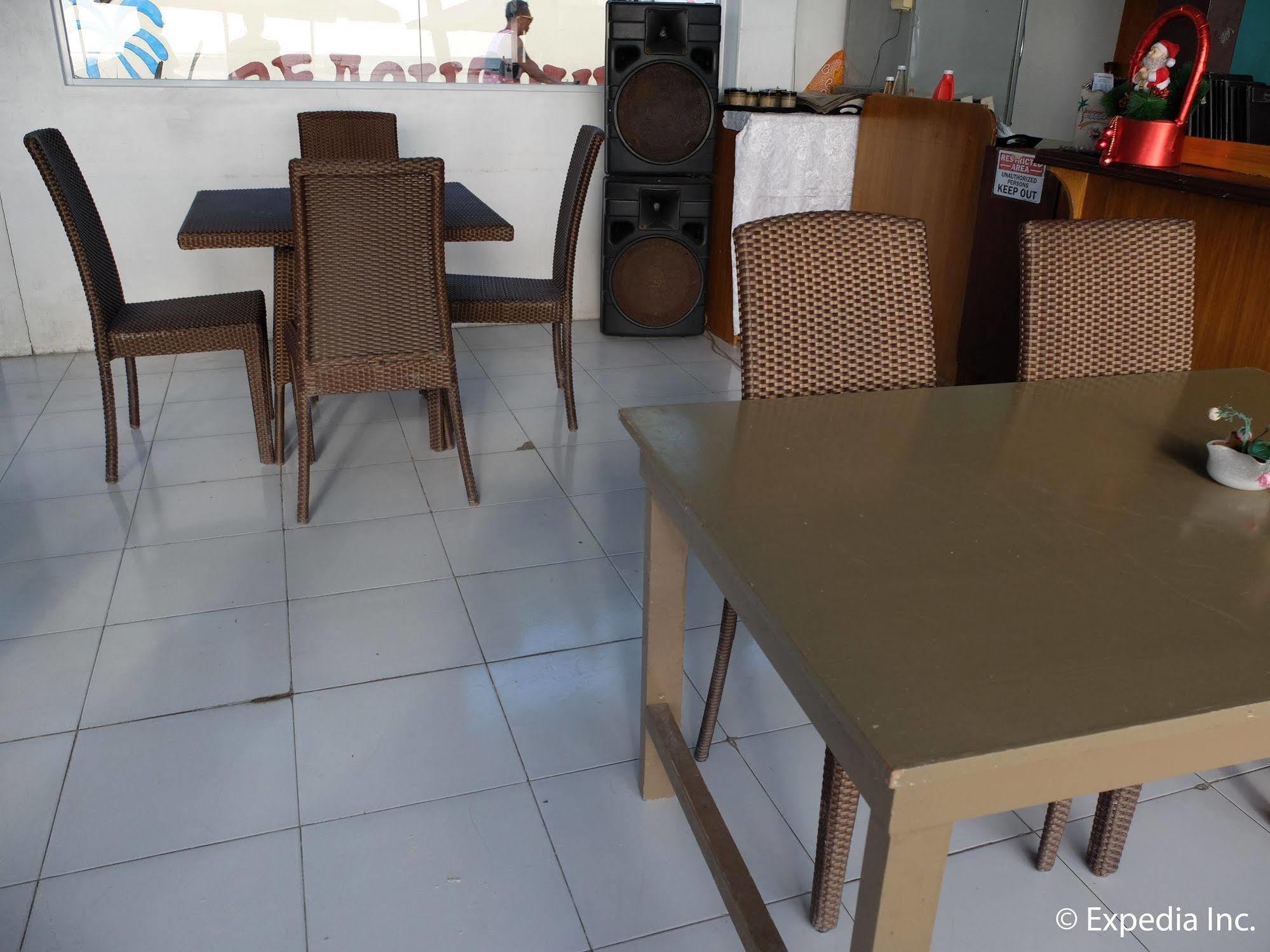 Beachcomber Resort Balabag  Bagian luar foto
