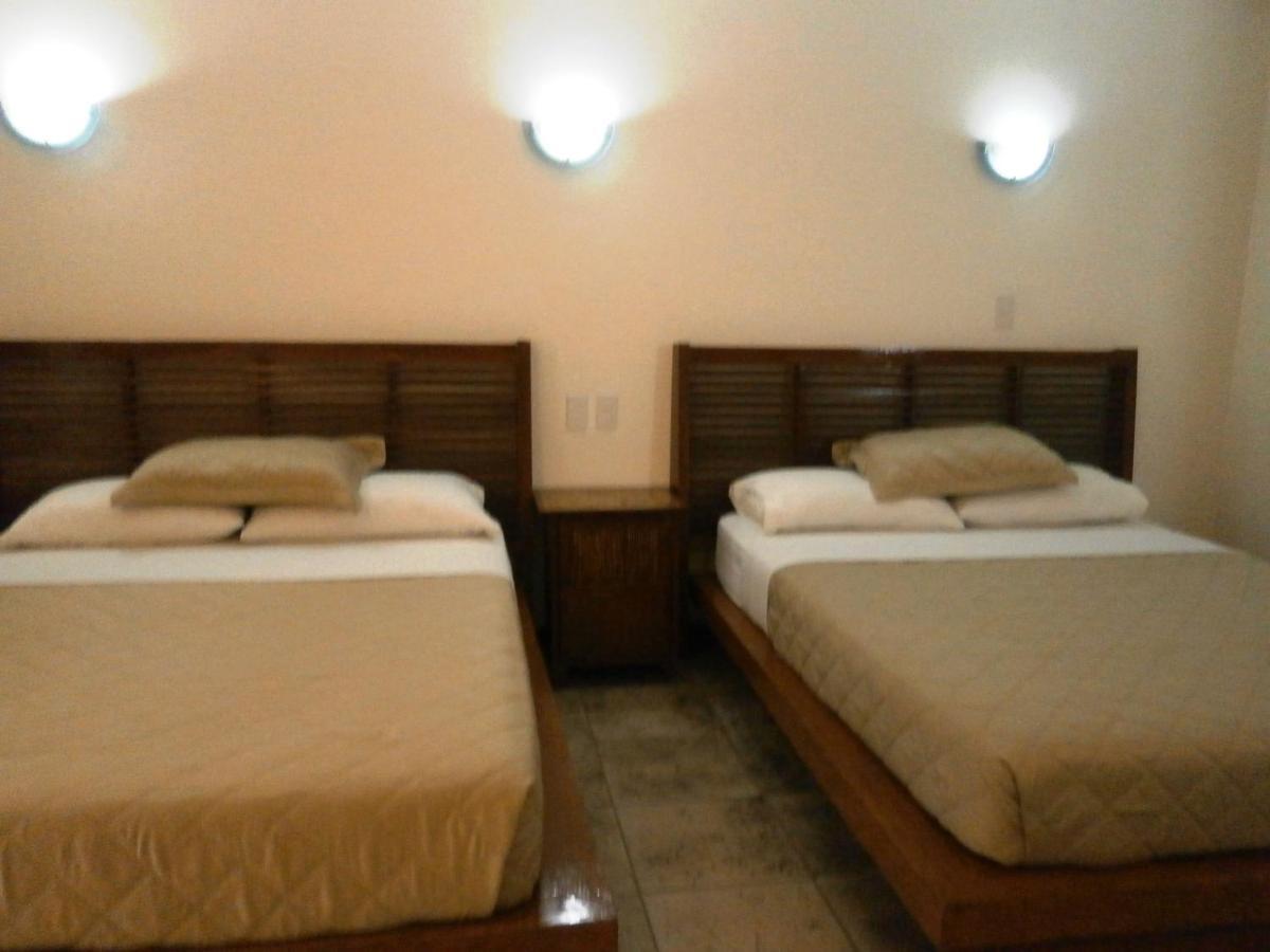 Beachcomber Resort Balabag  Bagian luar foto